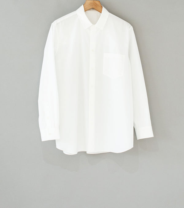 Aton 'Standard Shirt' (White Suvin Broadcloth)