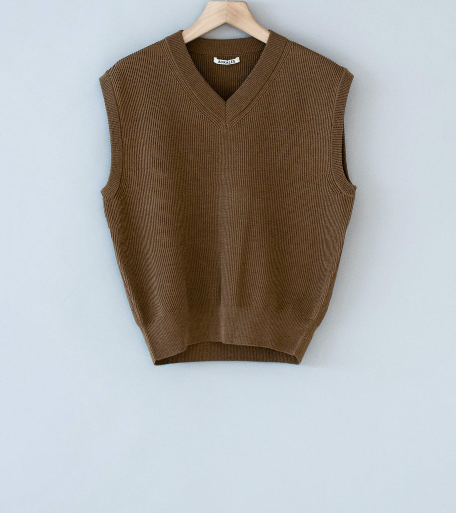 Auralee 'Flat Yarn Rib Knit Vest' (Light Brown) – C'H'C'M'