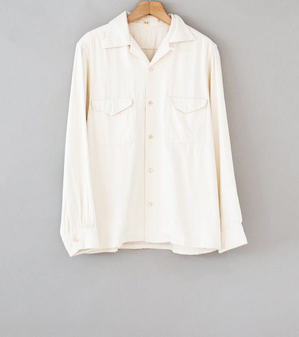 Taiga Takahashi 'Lot. 101 Open Collar Shirt' (Ivory)