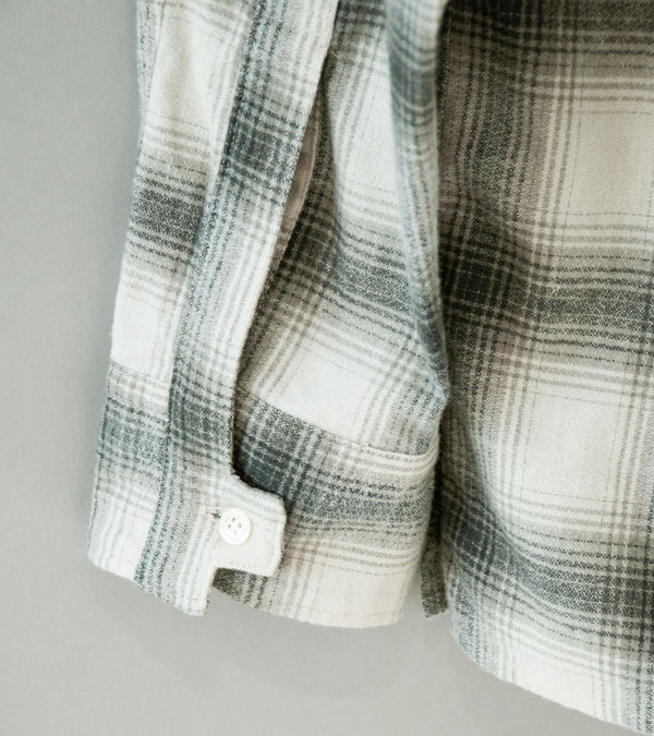 6876 'Ozu Mid-Weight Shirt' (Light Grey)