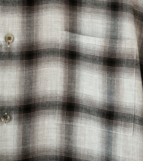 Stein 'Rayon Lycocell Check Oversized Down Pat Shirt' (Black Ombre)