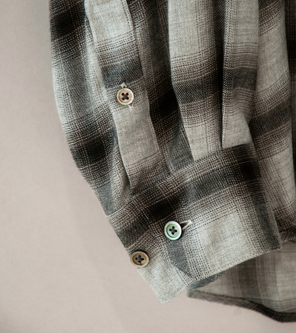 Stein 'Rayon Lycocell Check Oversized Down Pat Shirt' (Black Ombre)