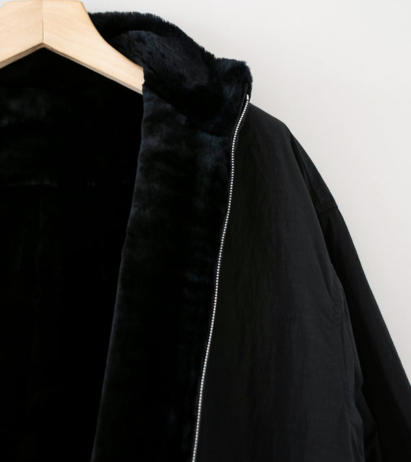 Stein 'Mouton Inner Reversible Padded Jacket' (Black / Black)