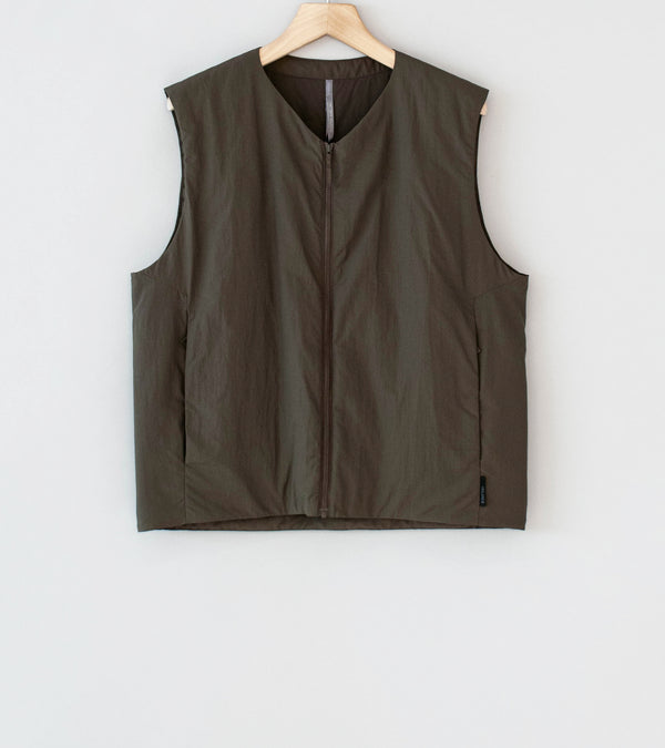 Veilance 'Naroda Insulated Vest' (Sable)
