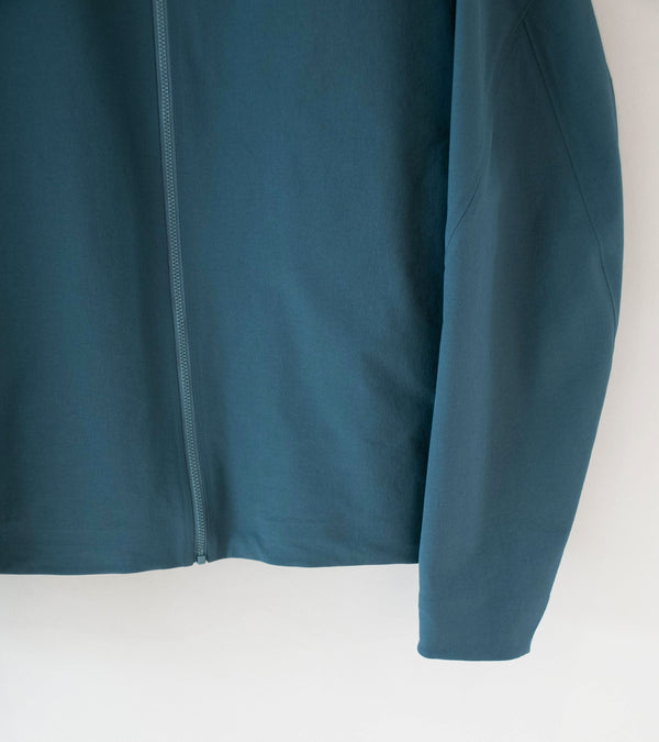 Veilance 'Isogon MX Hoody' (Neptune)
