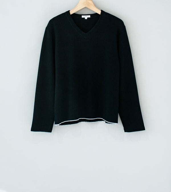 Lady White Co 'Cropped V Neck Sweater' (Black)