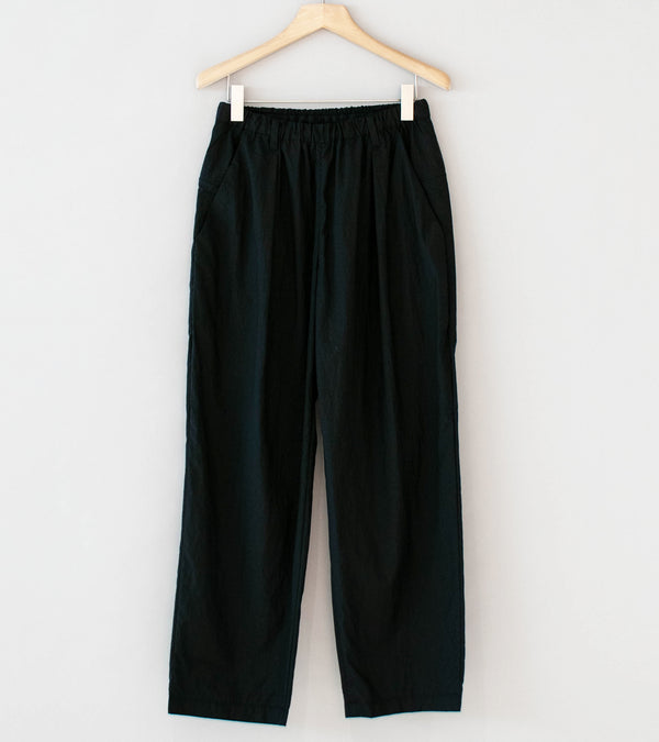 Teatora 'Wallet Pants Resort' (Black Hoverlayer)