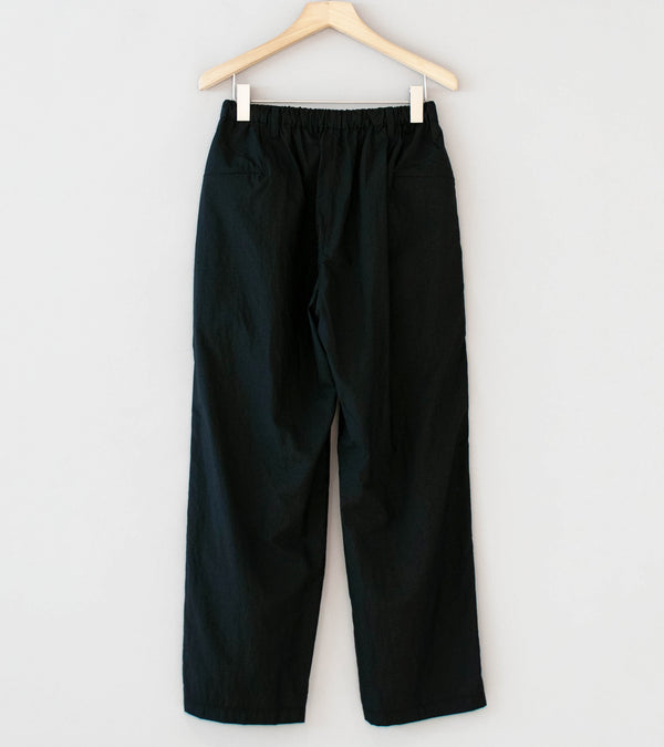 Teatora 'Wallet Pants Resort' (Black Hoverlayer)