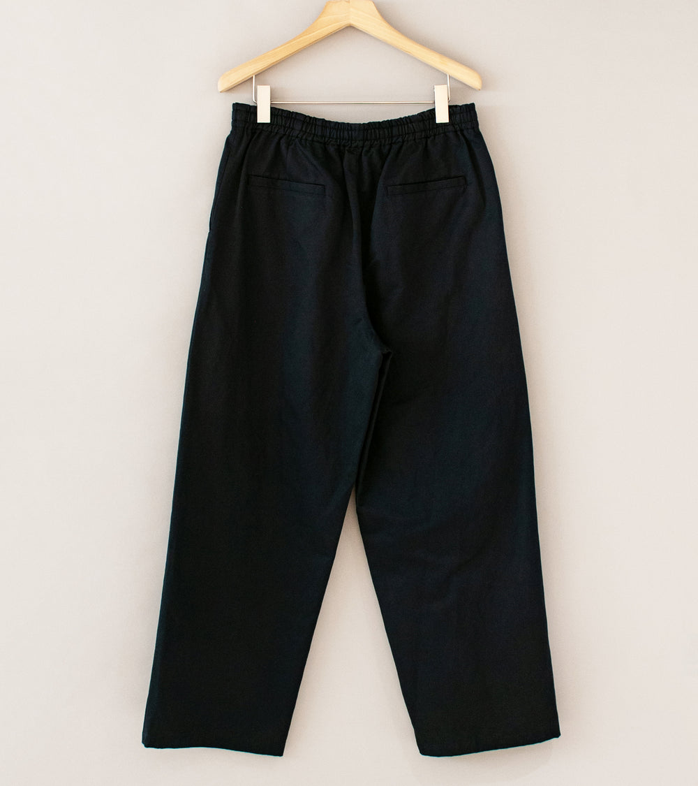 YLÈVE 'Finx Cotton Ramie Twill Easy Trousers' (Navy)