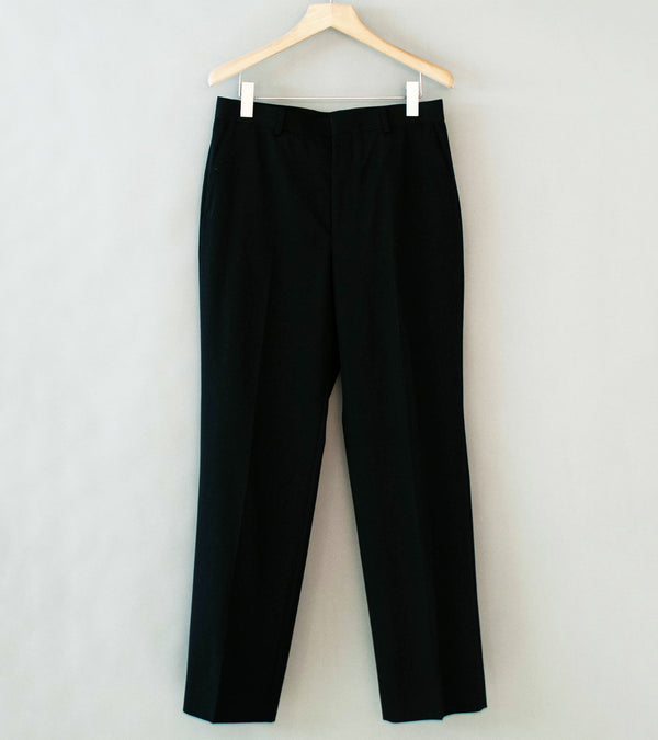 Auralee 'Light Wool Max Gabardine Slacks' (Top Black)