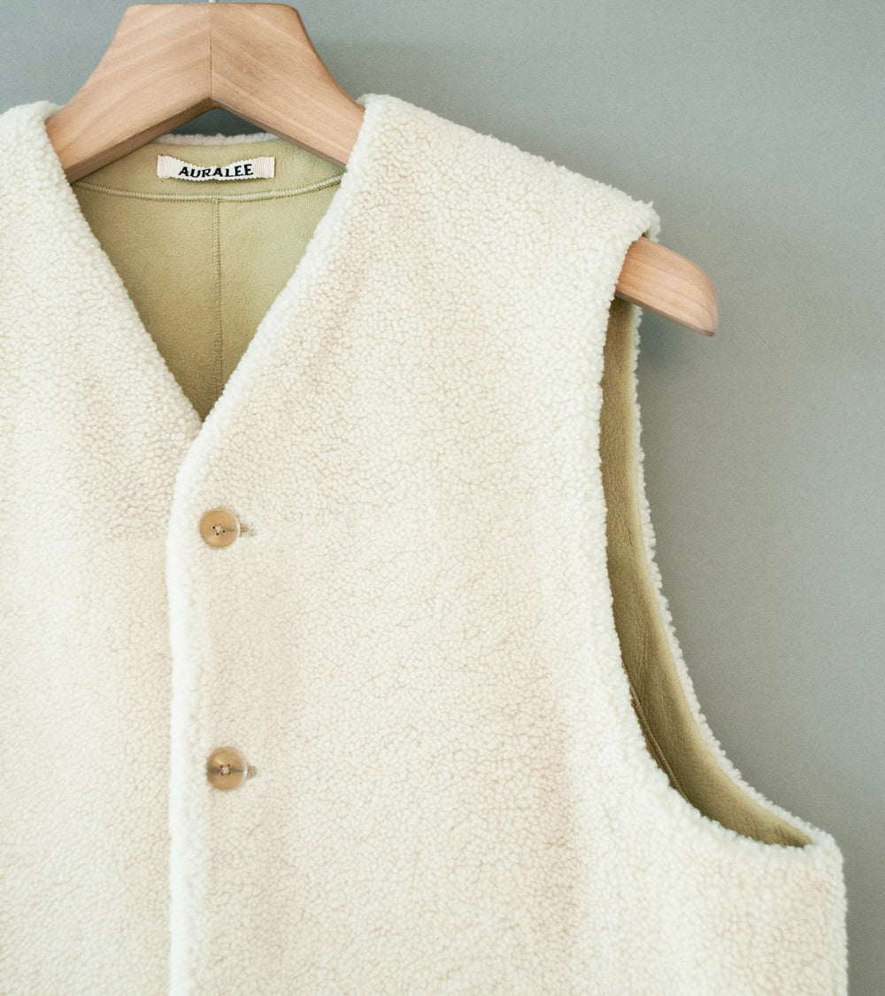 Auralee 'Merino Mouton Vest' (Ivory Lime)