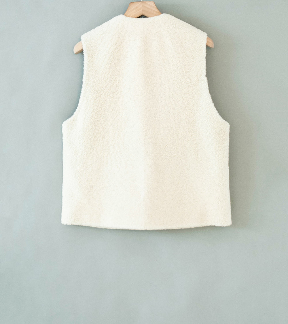 Auralee 'Merino Mouton Vest' (Ivory Lime)