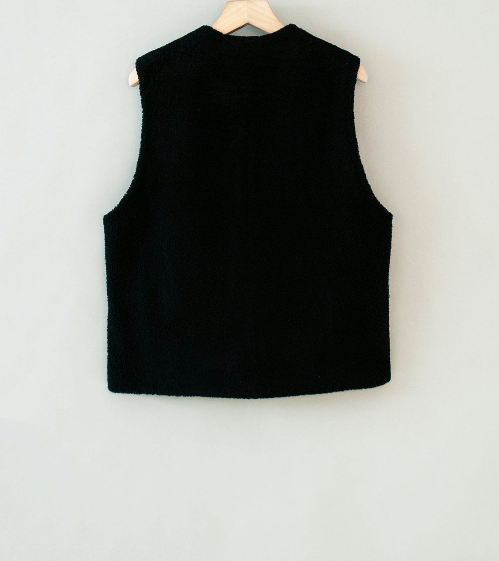 Auralee 'Merino Mouton Vest' (Black)