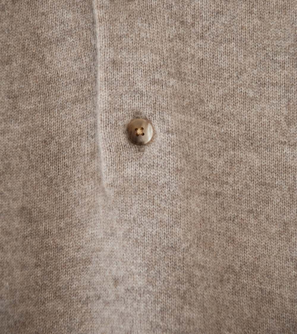 YLÈVE 'Cashmere Knit Henley Pullover' (Beige)