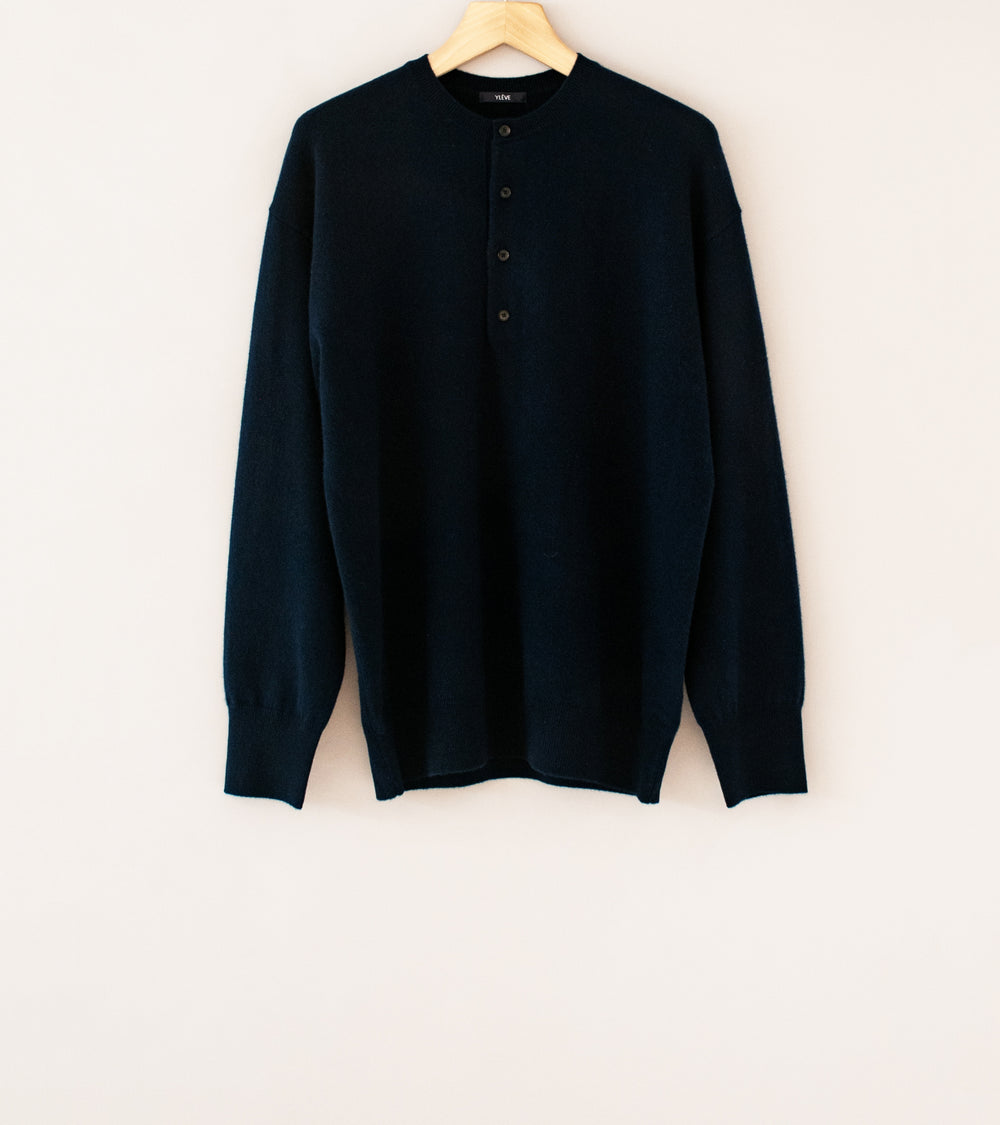 YLÈVE 'Cashmere Knit Henley Pullover' (Navy)