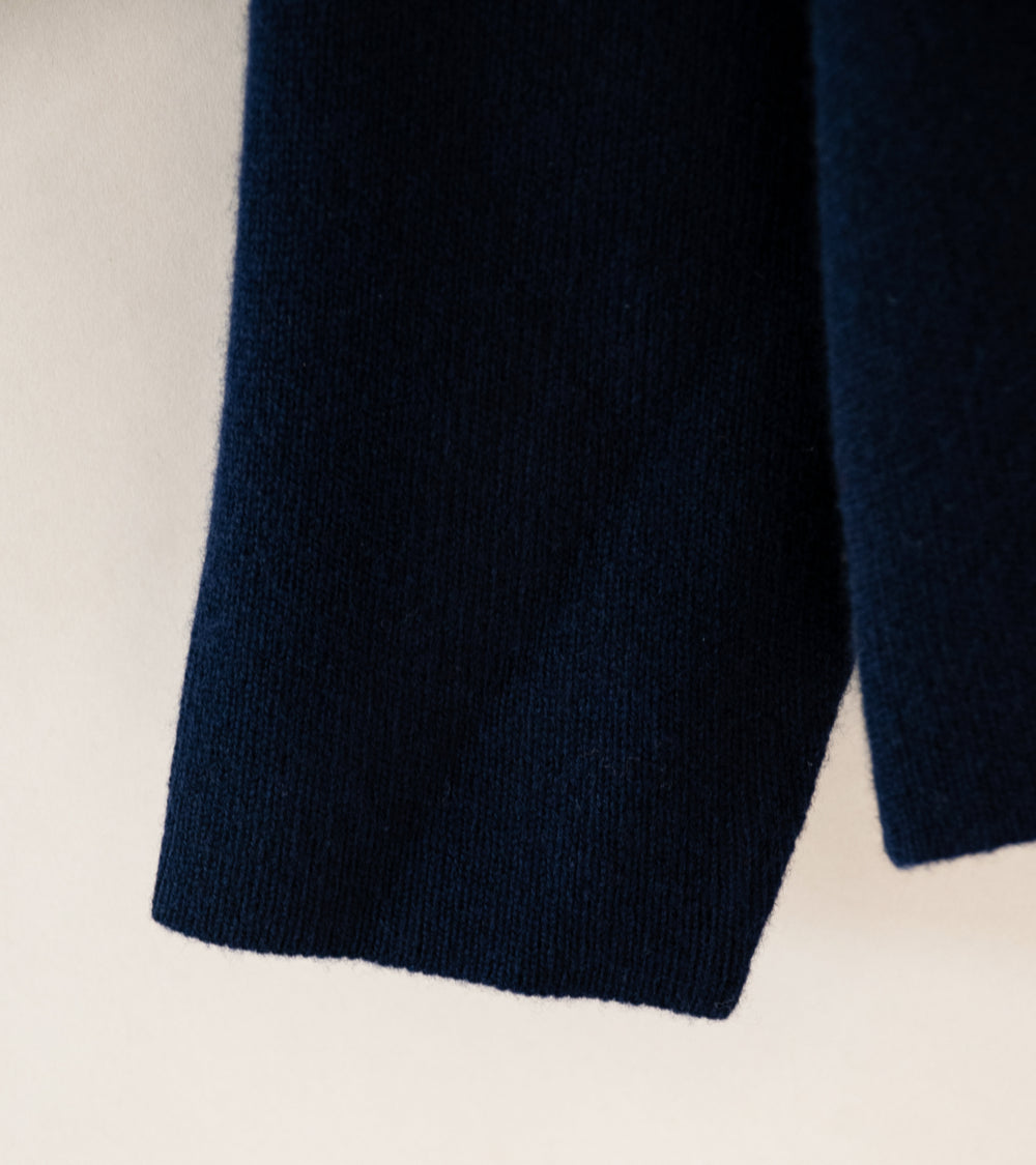 YLÈVE 'Pure Wool Knit Pullover' (Navy)