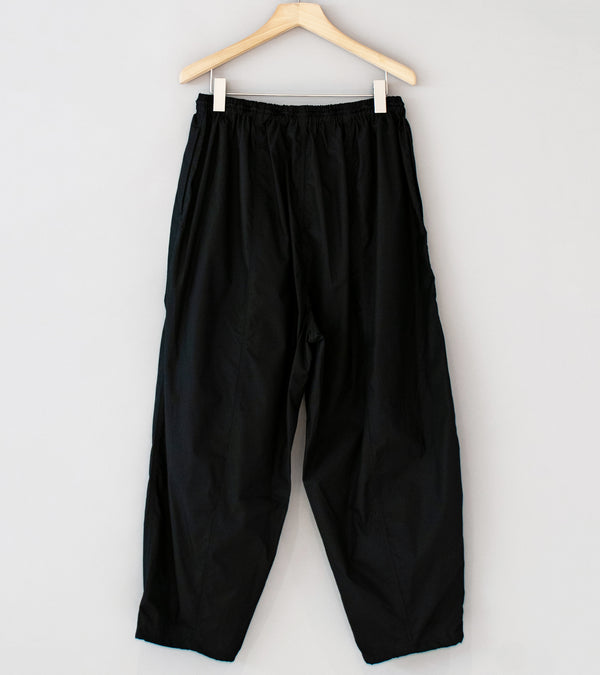 YLÈVE 'Finx Cotton Weather Easy Trousers' (Black)
