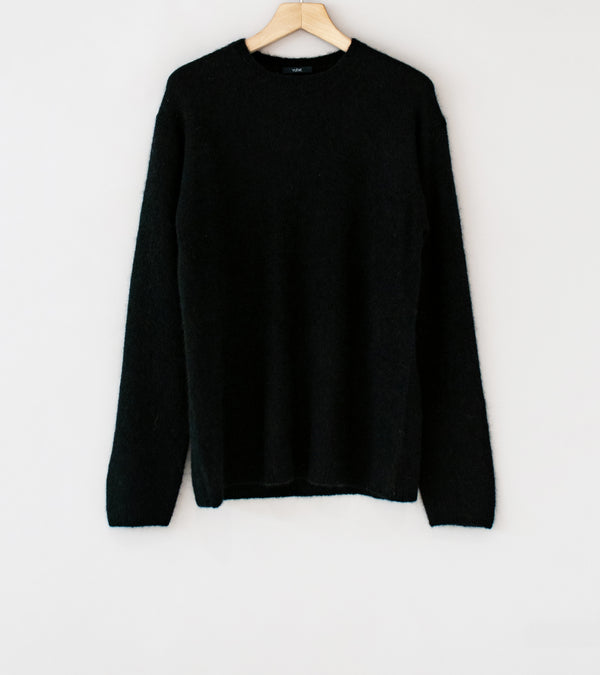 YLÈVE 'Fairy Alpaca Knit P/O' (Black)