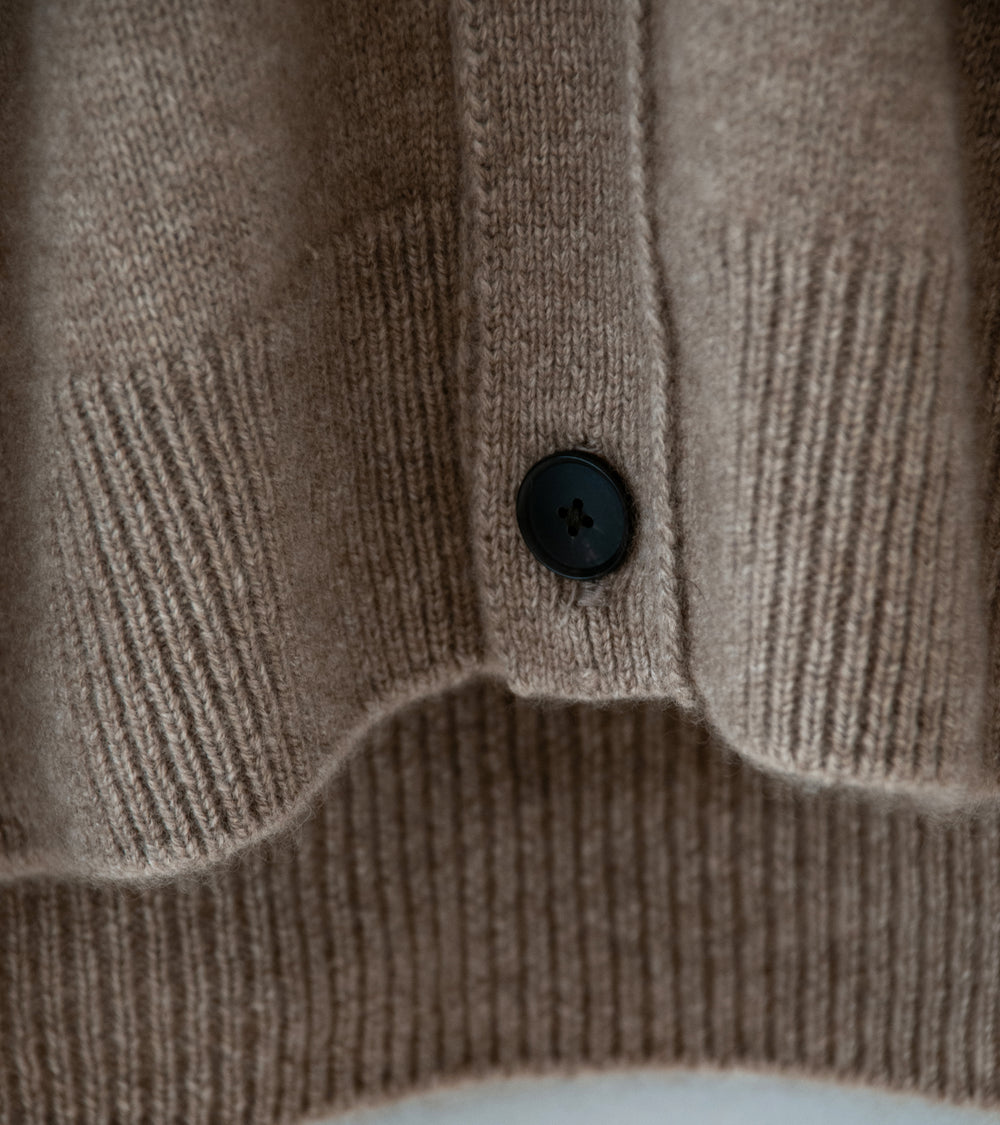 Auralee 'Baby Cashmere Knit Cardigan' (Natural Brown)