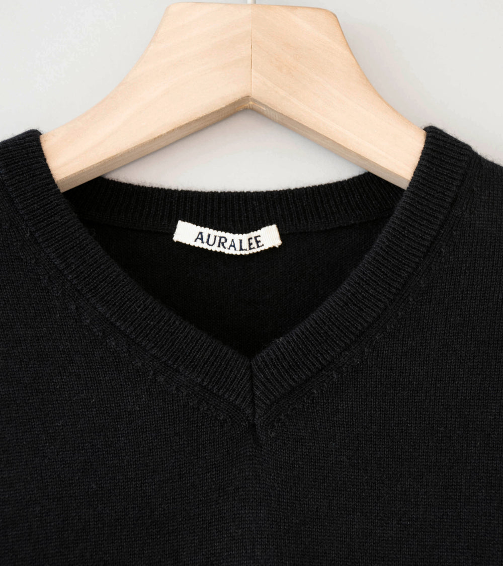 Auralee 'Super Fine Cashmere Silk Knit V-Neck P/O' (Black)
