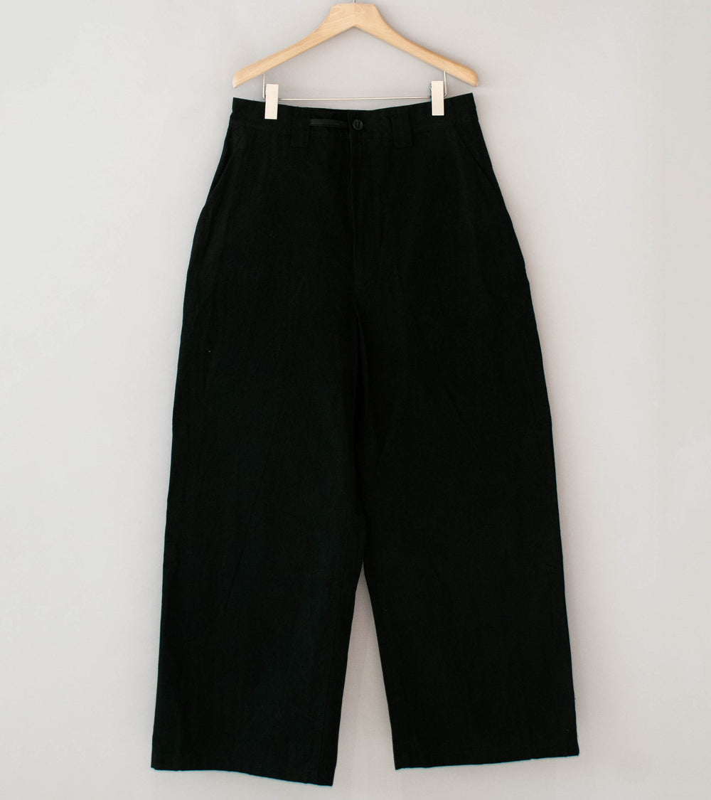 MAN-TLE 'R20 P8 Sail Pants' (Black Wax)