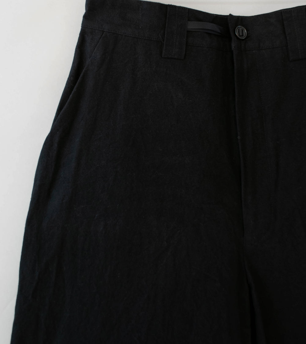 MAN-TLE 'R20 P8 Sail Pants' (Black Wax)