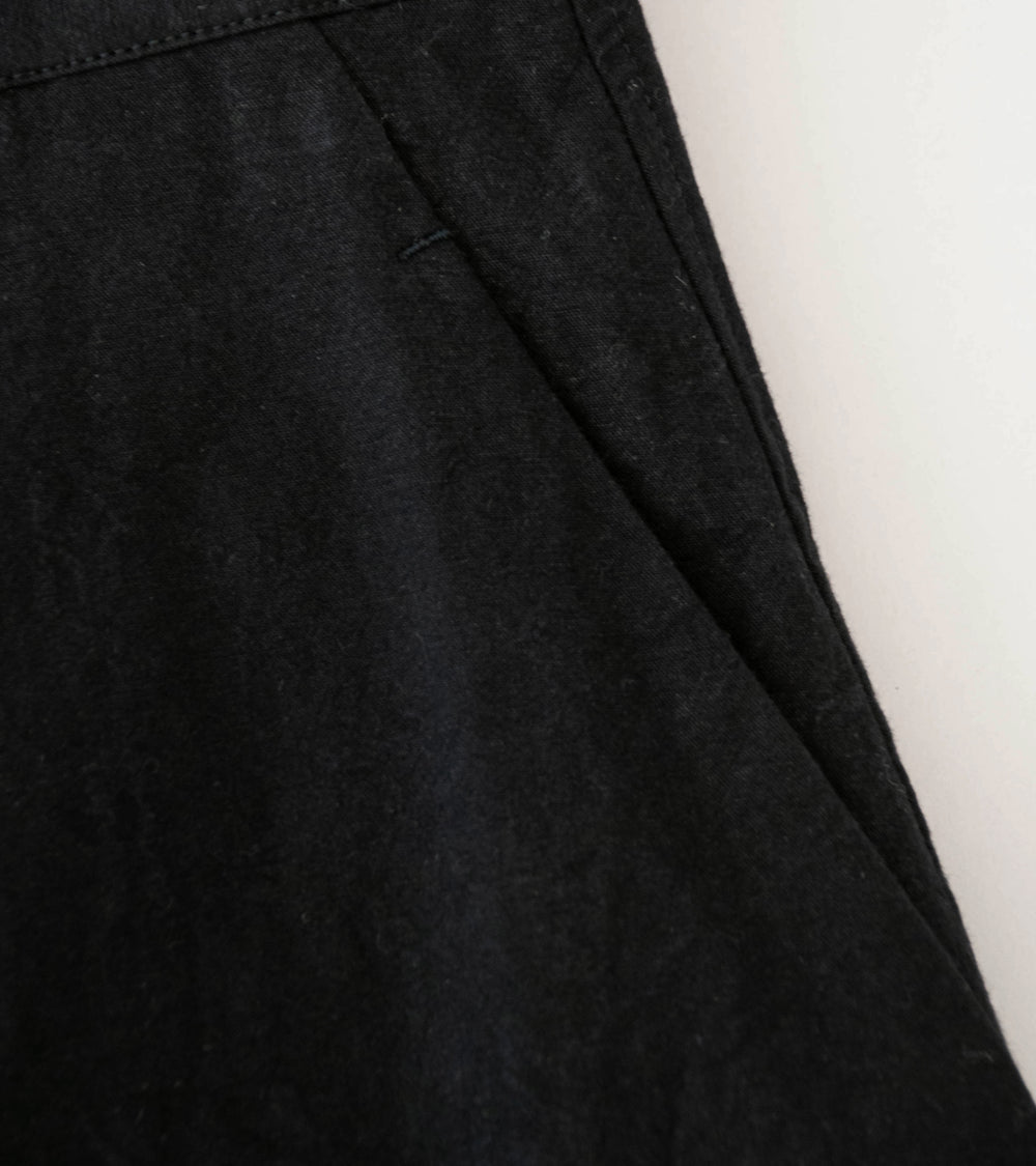 MAN-TLE 'R20 P8 Sail Pants' (Black Wax)