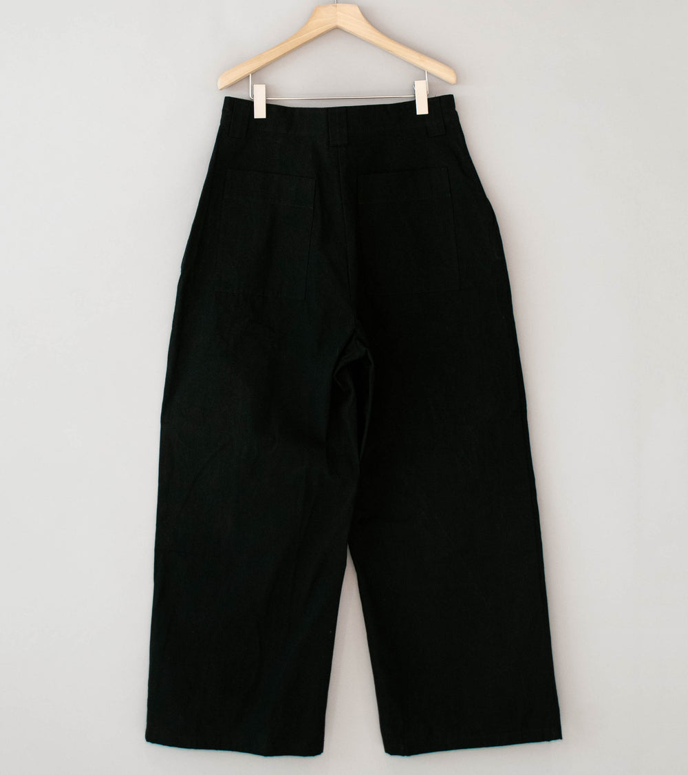 MAN-TLE 'R20 P8 Sail Pants' (Black Wax)