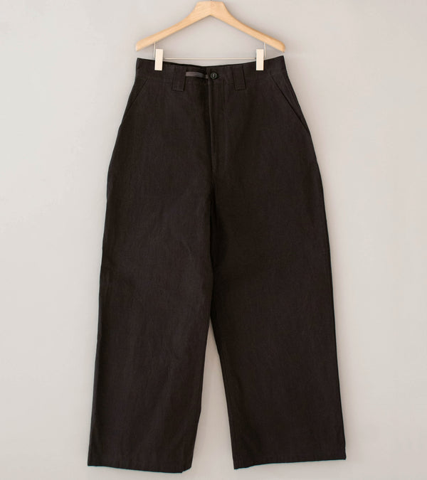 MAN-TLE 'R20 P8 Sail Pants' (Earth Wax)