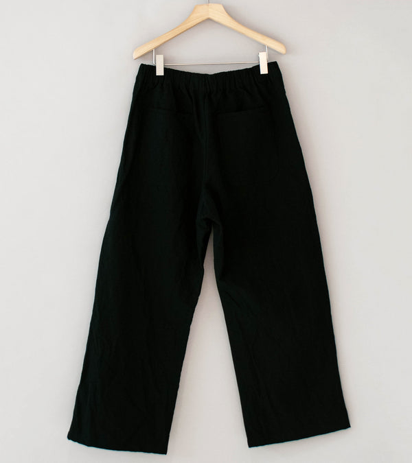 MAN-TLE 'R20 P5 Solid Pants' (Black Linen)