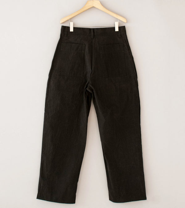 MAN-TLE 'R20 P4 Wide Pants' (Earth Wax)