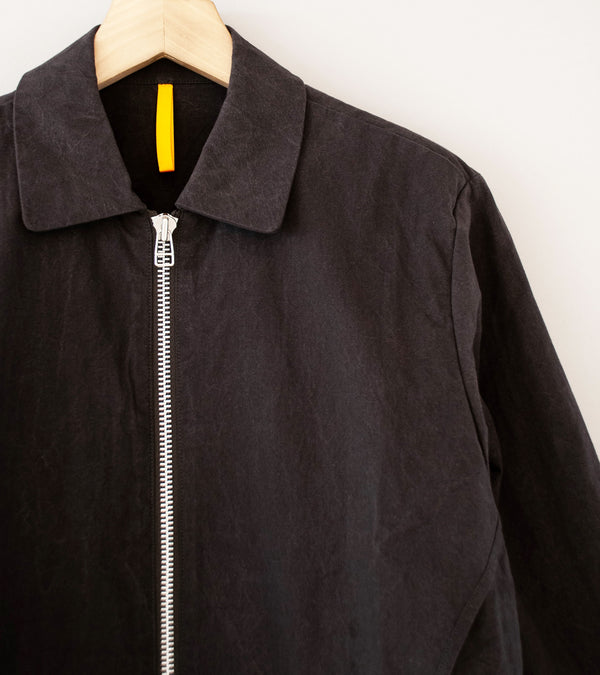 MAN-TLE 'R0 S3 Scoop Shirt' (Earth Wax)
