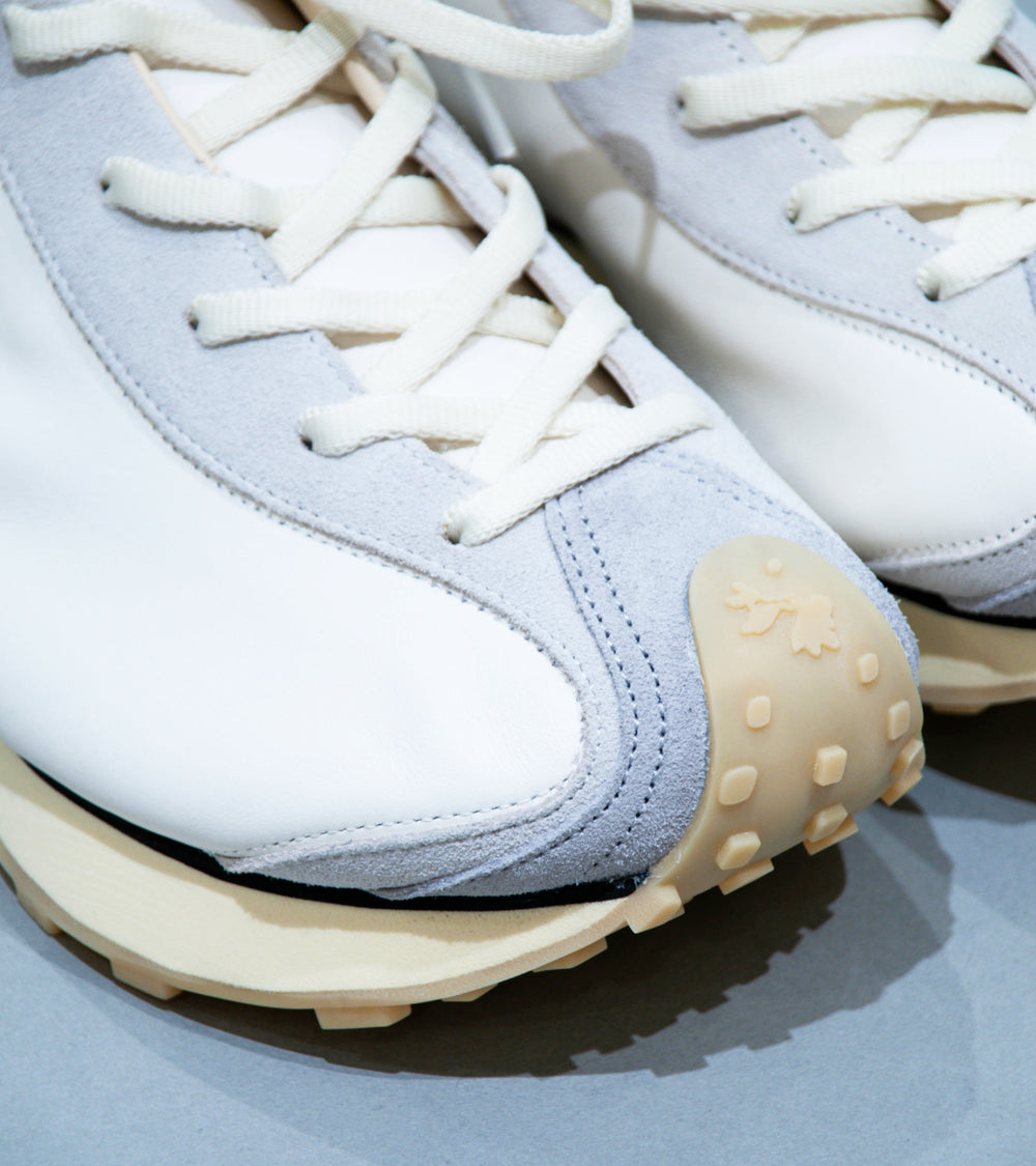 Martin Sallières 'Heel Drop Racer' (White)