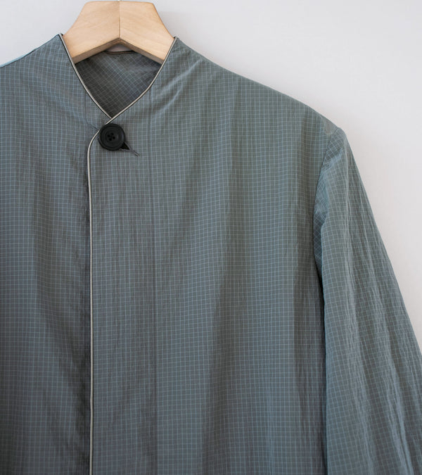 DERRICK 'Metro Coat' (Slate Monofilament Nylon Ripstop)