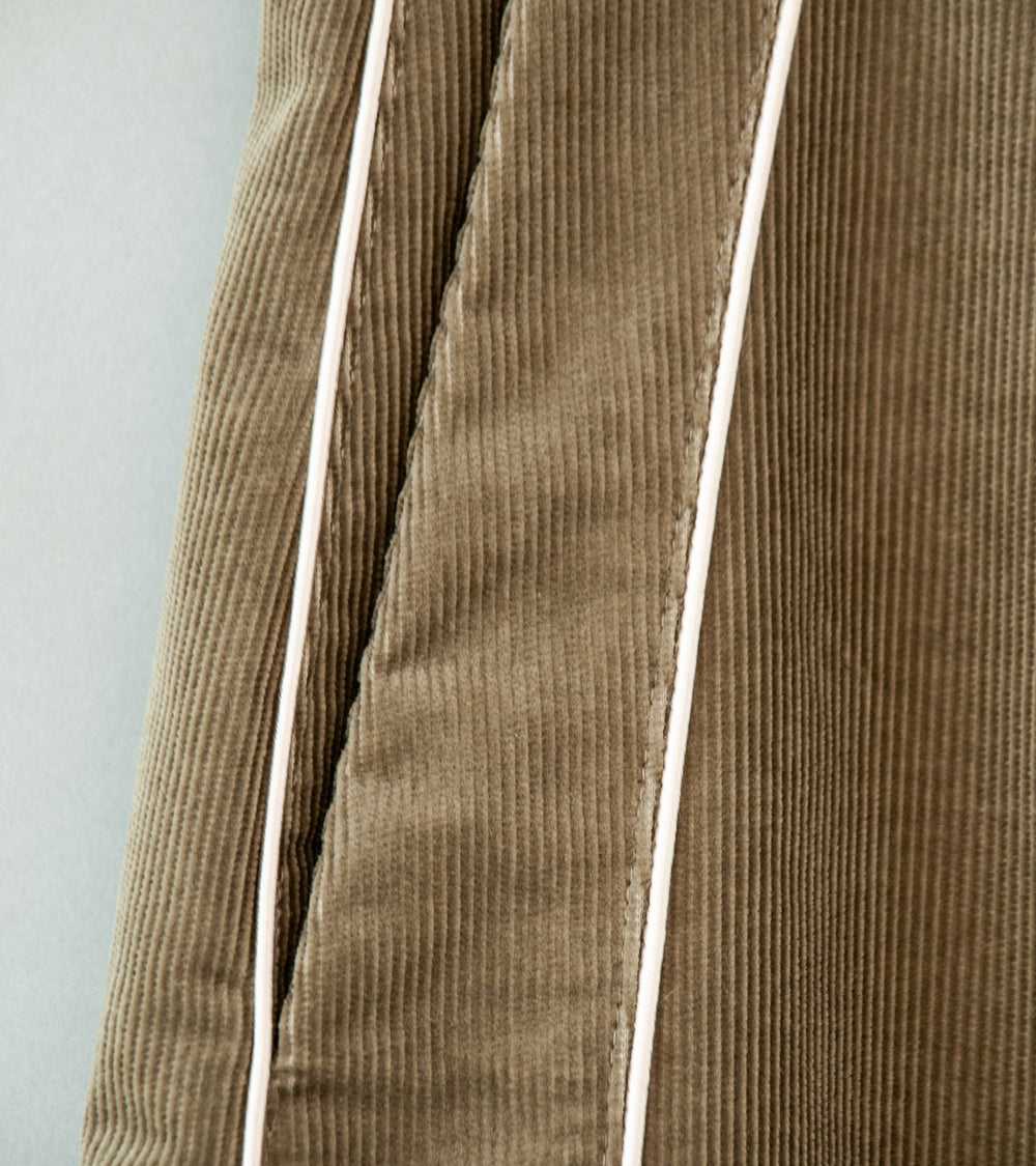DERRICK 'Cord Transit Trouser' (Taupe Italian Pontoglio Corduroy)