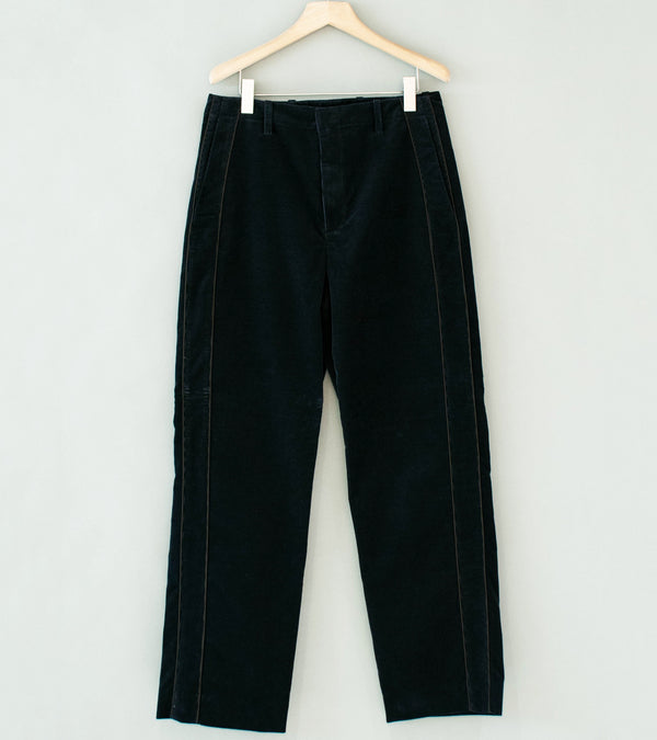 DERRICK 'Cord Transit Trouser' (Ash Black Italian Pontoglio Corduroy)