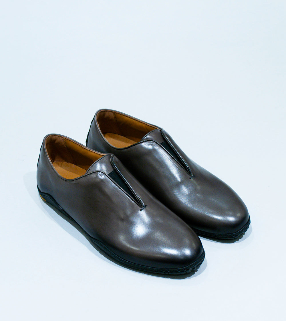 DERRICK 'Oxford Runner' (Taupe Hand Burnished Calf Leather)