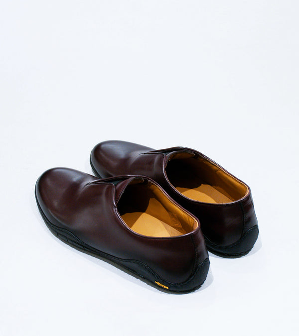 DERRICK 'Oxford Runner' (Oxblood Hand Burnished Calf Leather)