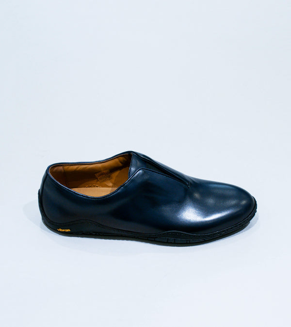 DERRICK 'Oxford Runner' (Midnight Hand Burnished Calf Leather)