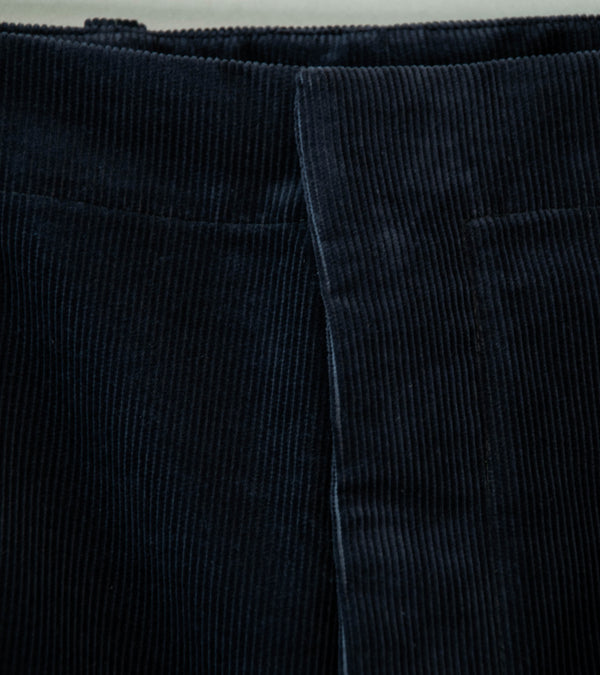 DERRICK 'Cord Transit Trouser' (Ash Black Italian Pontoglio Corduroy)