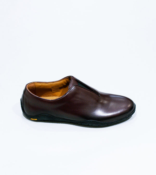 DERRICK 'Oxford Runner' (Oxblood Hand Burnished Calf Leather)