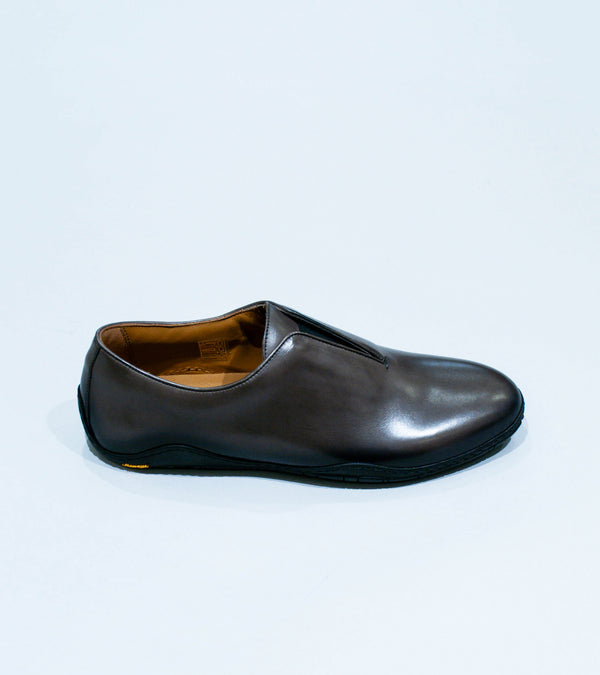 DERRICK 'Oxford Runner' (Taupe Hand Burnished Calf Leather)