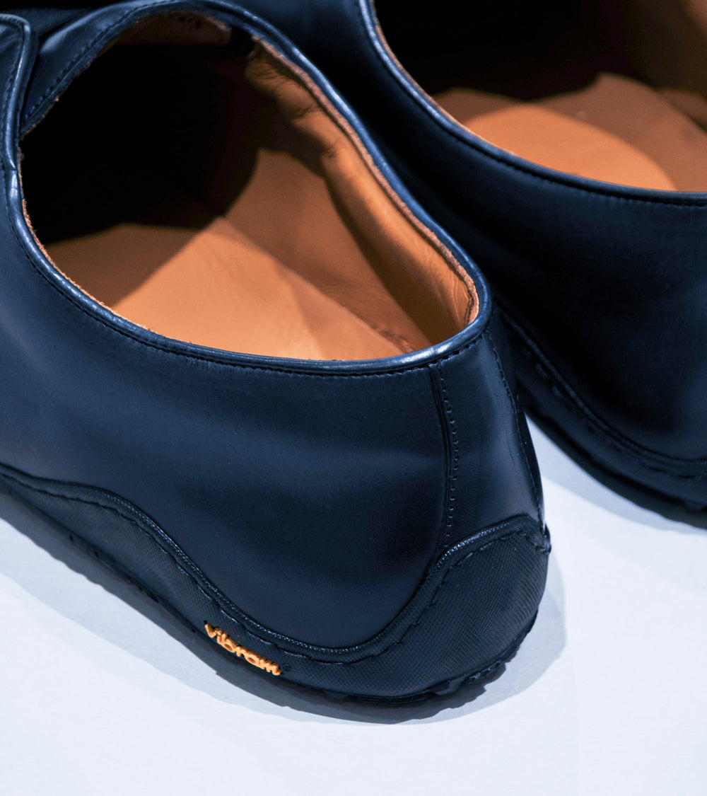 DERRICK 'Oxford Runner' (Midnight Hand Burnished Calf Leather)