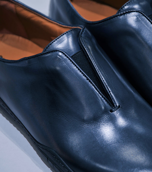 DERRICK 'Oxford Runner' (Midnight Hand Burnished Calf Leather)