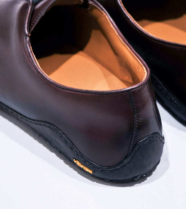 DERRICK 'Oxford Runner' (Oxblood Hand Burnished Calf Leather)