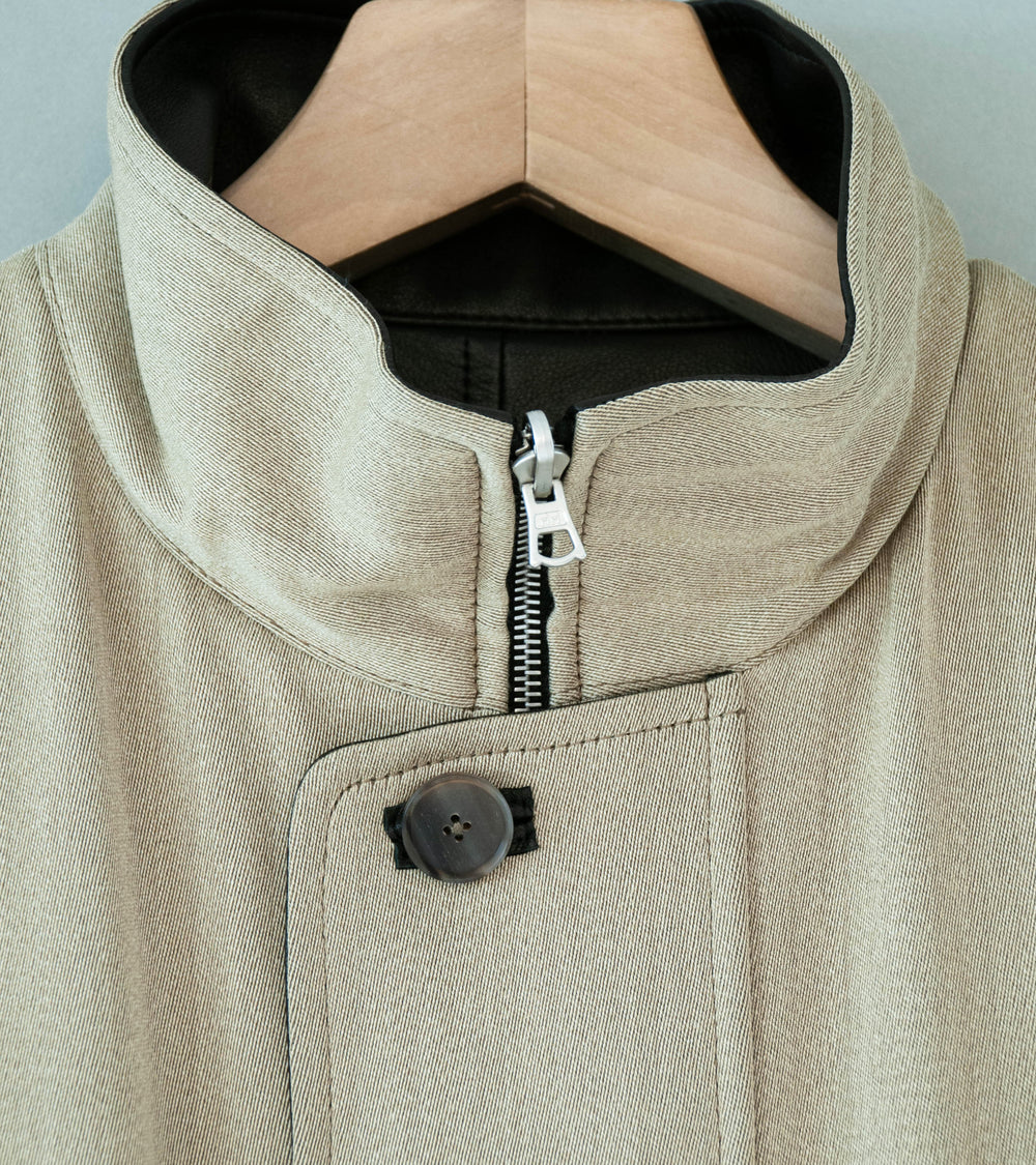 Auralee 'Reversible Wool Twisted Twill Sheep Leather Half Coat' (Khaki Beige Chambray / Black)
