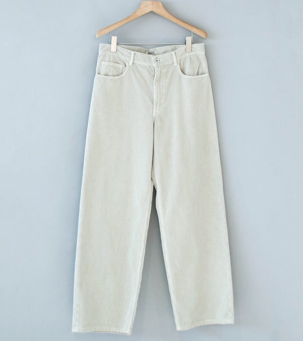 Auralee 'Garment Dyed Finx Corduroy 5P Wide Pants' (White Khaki)