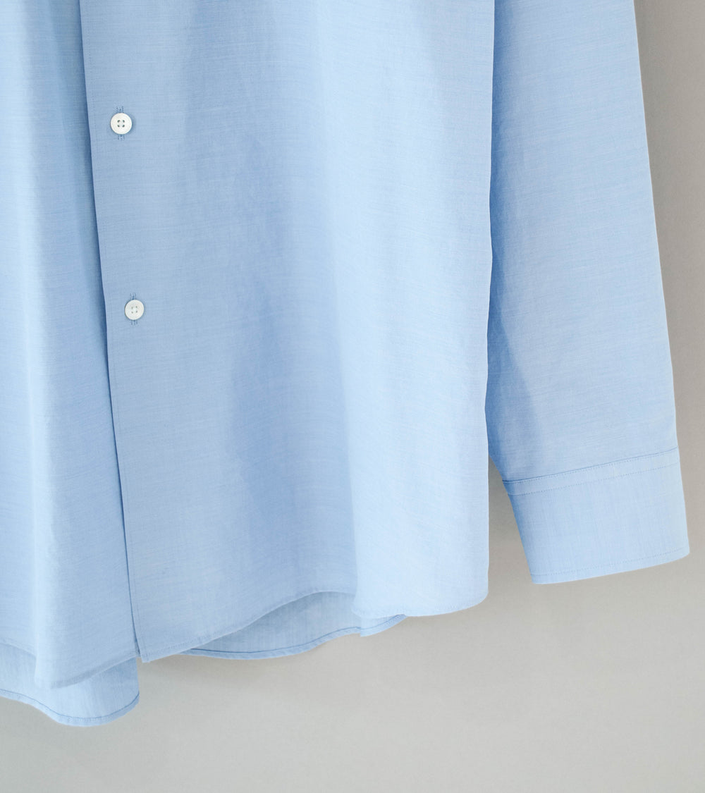 Auralee 'Washed Finx Weather Chambray Shirt' (Light Blue)