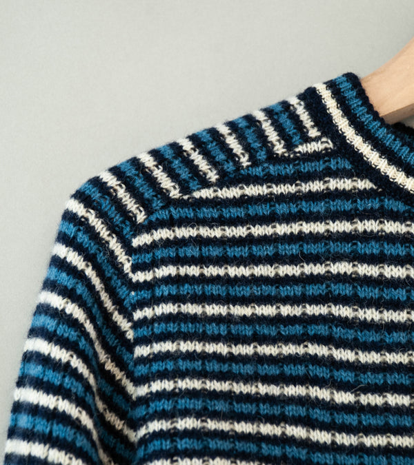 Auralee 'Shetland Wool Cashmere Rib Knit P/O' (Navy Stripe)