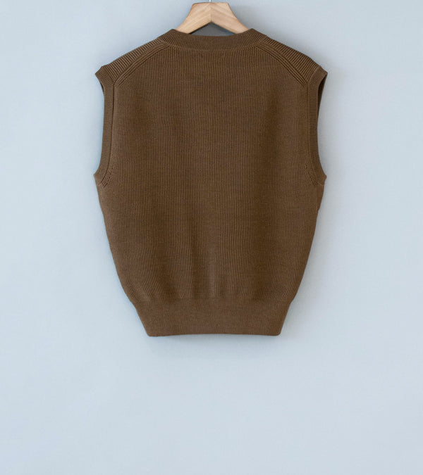 Auralee 'Flat Yarn Rib Knit Vest' (Light Brown)